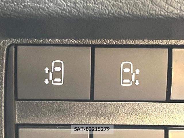 Nissan ROOX 2023-07 8362986-6