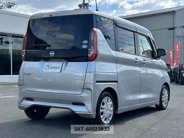 Nissan ROOX 2020-11 8363109-2