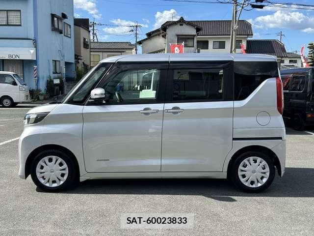 Nissan ROOX 2020-11 8363109-3