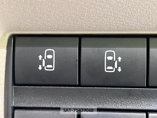 Nissan ROOX 2021-04 8363157-4