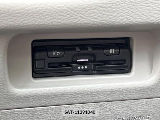 Nissan ROOX 2023-11 8363216-4