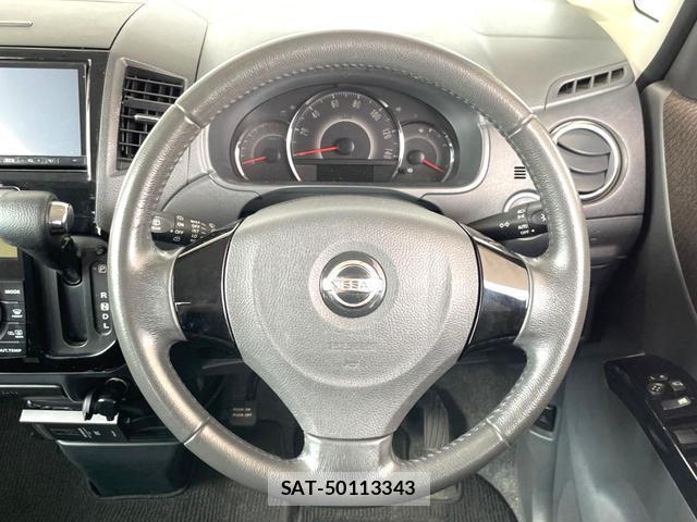 Nissan ROOX 2011-11 8363281-11
