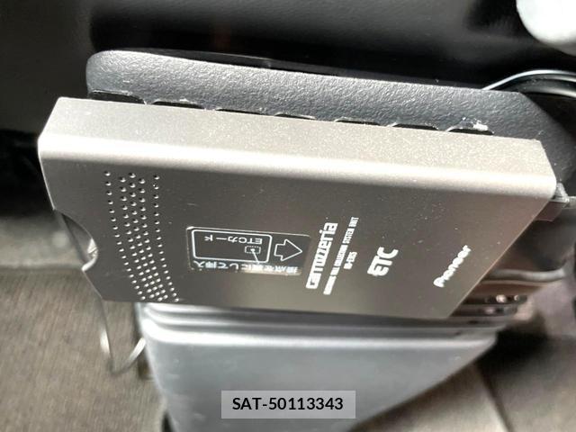 Nissan ROOX 2011-11 8363281-7