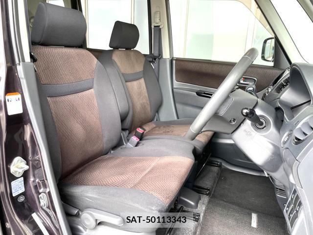 Nissan ROOX 2011-11 8363281-8