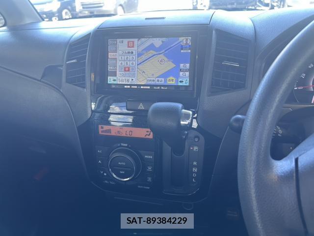 Nissan ROOX 2012-01 8363493-10