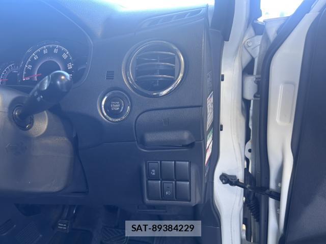 Nissan ROOX 2012-01 8363493-13