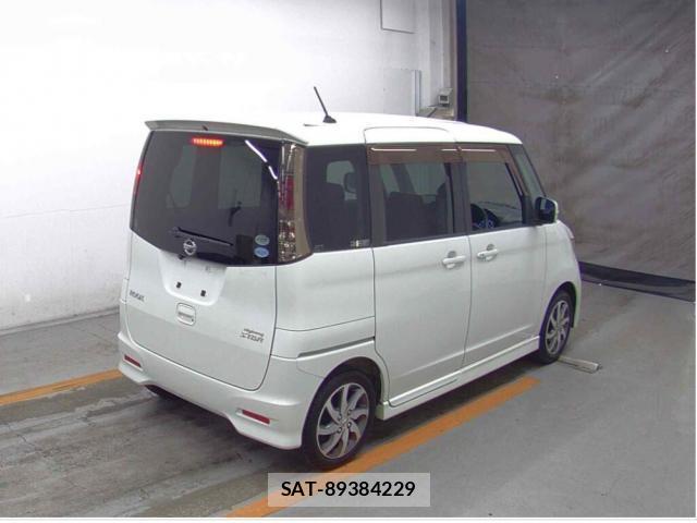 Nissan ROOX 2012-01 8363493-4