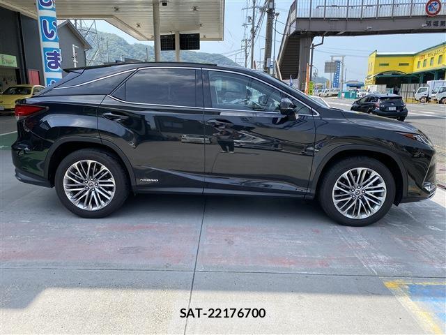 Lexus RX 2021-09 8361066-3