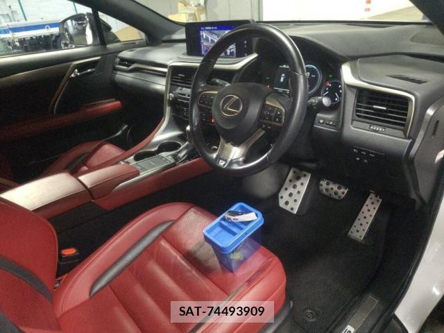 Lexus RX 2021-01 8361948-2