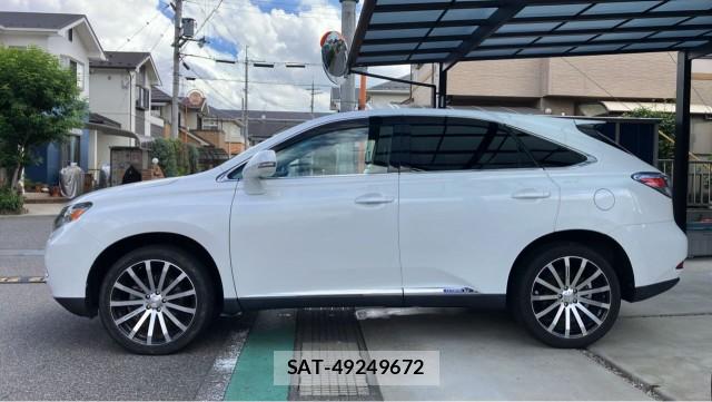 Lexus RX 2011-09 8362265-10