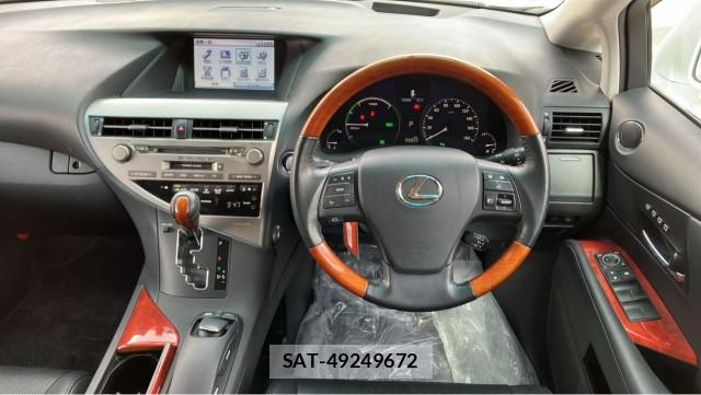 Lexus RX 2011-09 8362265-16