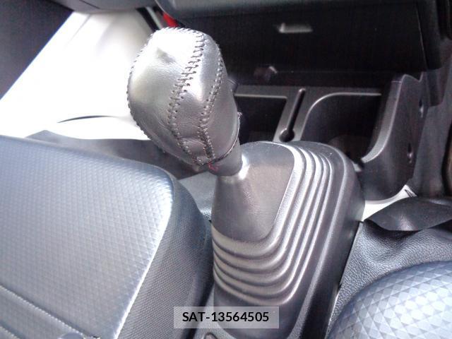 Subaru SAMBAR TRUCK 2023-04 8363116-17