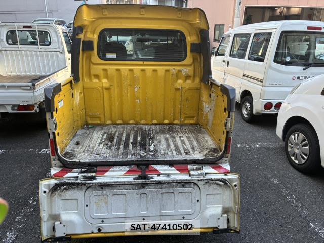 Subaru SAMBAR 2017-01 8363025-5