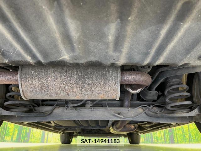 Nissan SERENA 2016-06 8360518-18