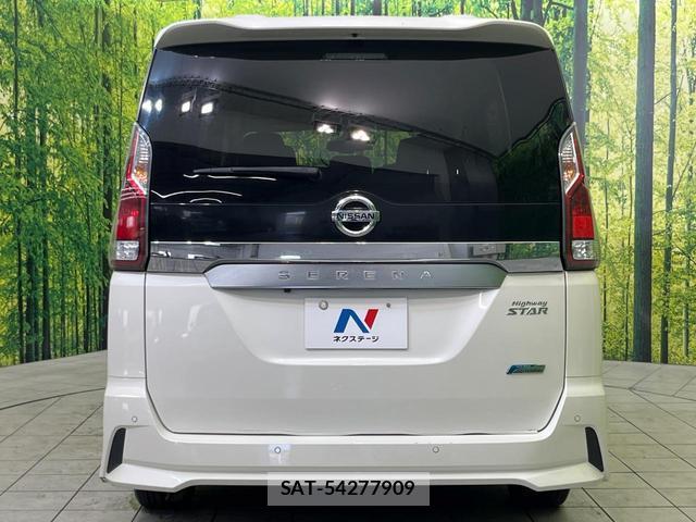 Nissan SERENA 2017-01 8360551-15