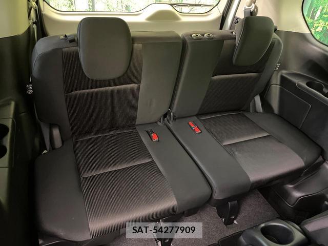 Nissan SERENA 2017-01 8360551-9