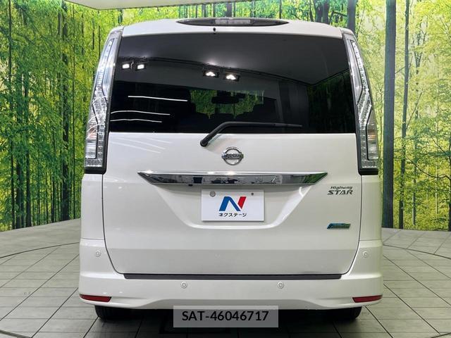 Nissan SERENA 2015-01 8360557-15
