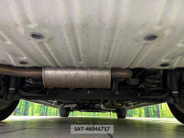 Nissan SERENA 2015-01 8360557-18