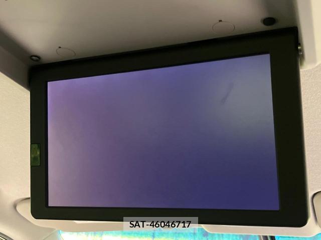 Nissan SERENA 2015-01 8360557-3
