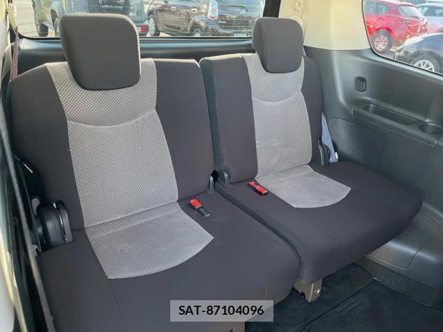 Nissan SERENA 2016-06 8360591-11