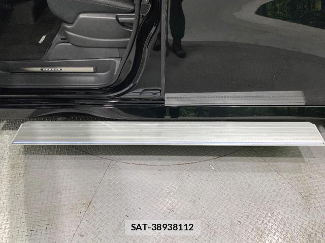 Nissan SERENA 2023-10 8360652-5