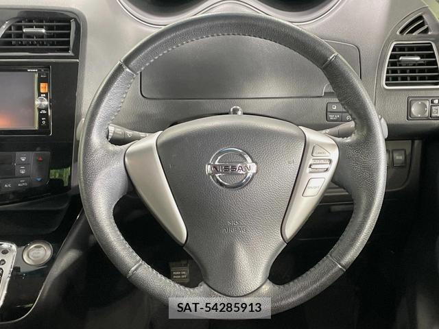 Nissan SERENA 2015-02 8360890-11