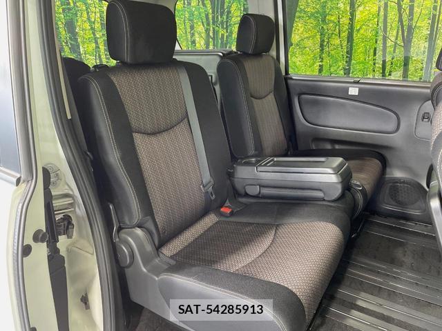Nissan SERENA 2015-02 8360890-8
