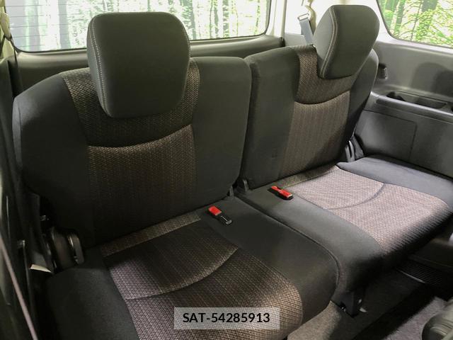 Nissan SERENA 2015-02 8360890-9