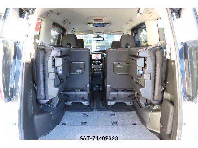 Nissan SERENA 2018-10 8360955-18