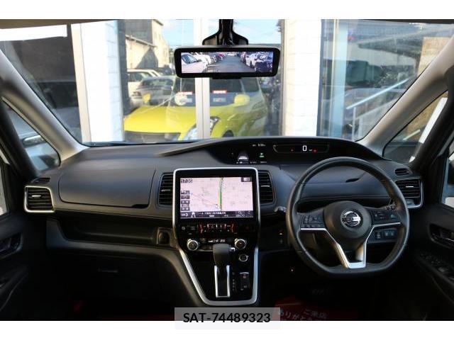Nissan SERENA 2018-10 8360955-2