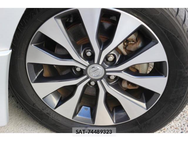 Nissan SERENA 2018-10 8360955-9