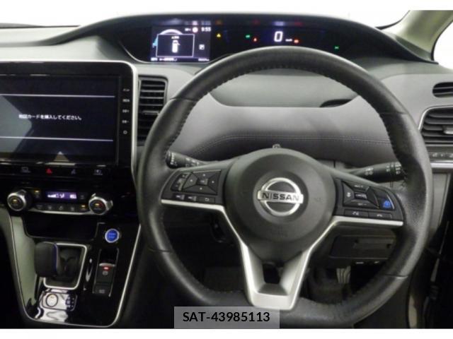 Nissan SERENA 2022-01 8361165-2