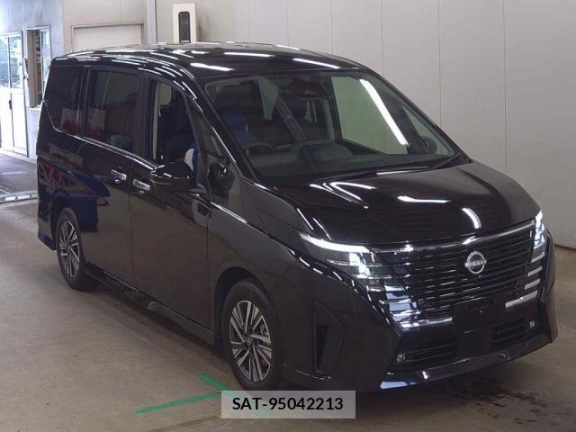 Nissan SERENA 2023-08 8361325-0