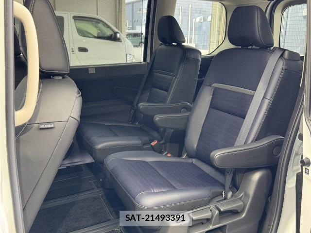 Nissan SERENA 2025-03 8361423-16