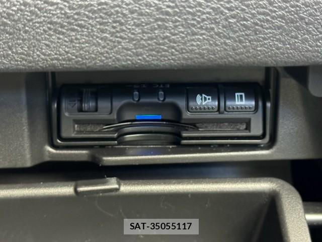 Nissan SERENA 2018-07 8361426-13
