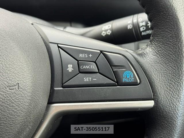 Nissan SERENA 2018-07 8361426-4