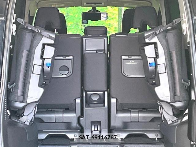 Nissan SERENA 2017-03 8361549-11