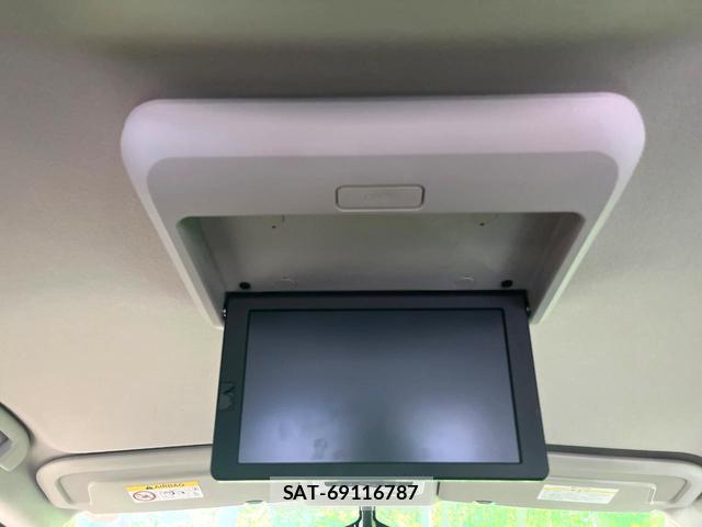 Nissan SERENA 2017-03 8361549-4
