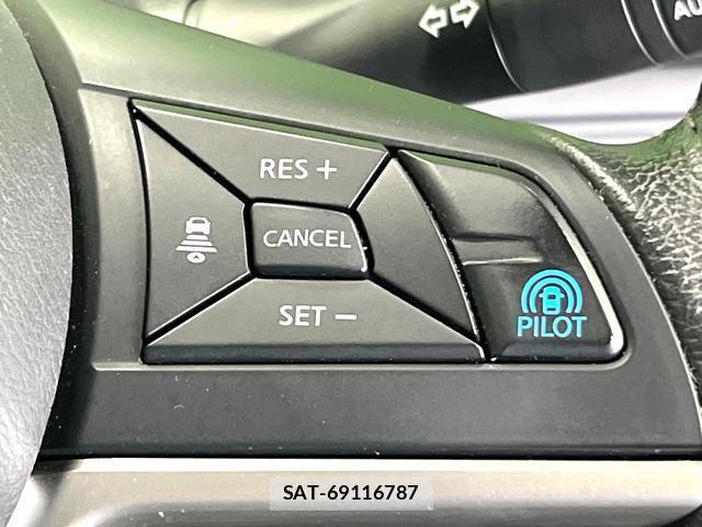 Nissan SERENA 2017-03 8361549-6