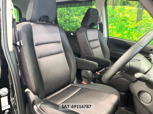 Nissan SERENA 2017-03 8361549-8