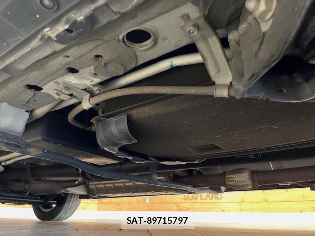 Nissan SERENA 2017-09 8361664-19