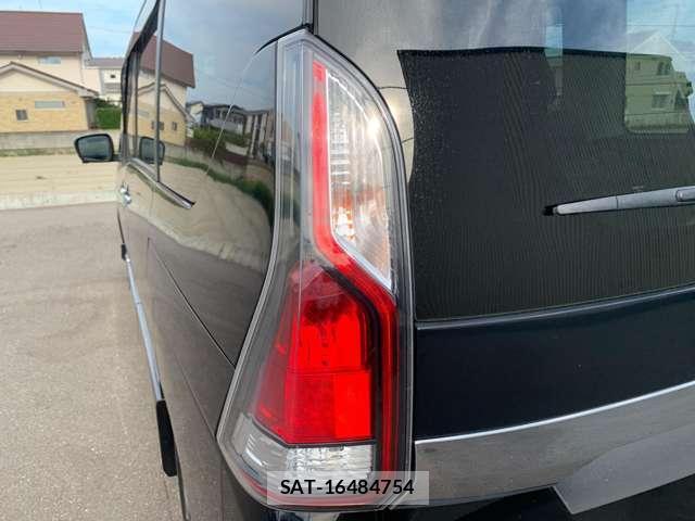 Nissan SERENA 2016-12 8361912-14
