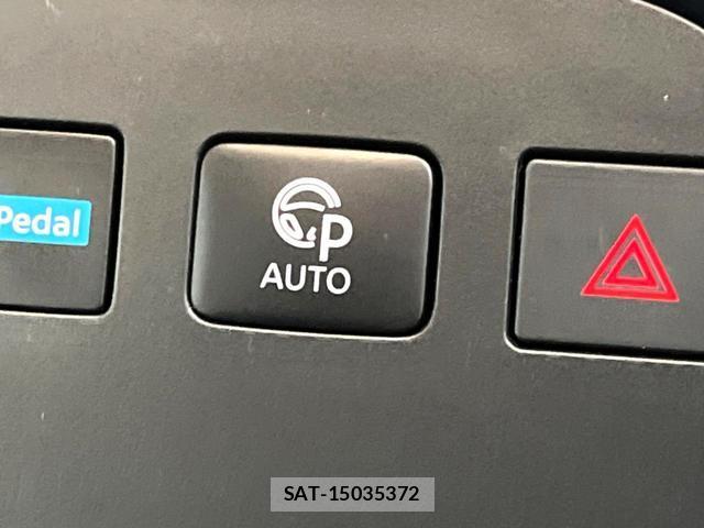 Nissan SERENA 2023-05 8361920-6