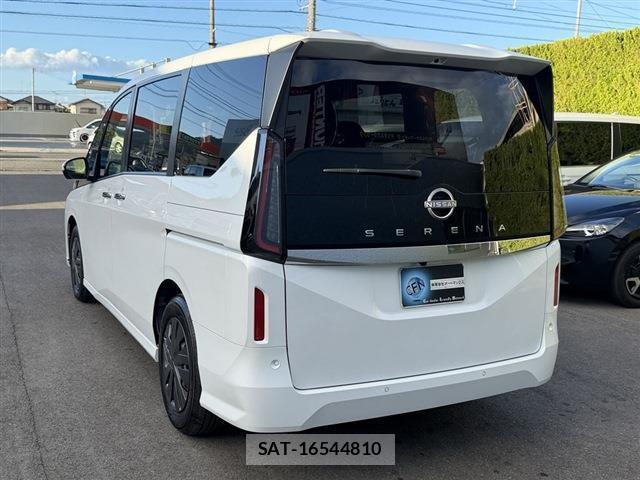 Nissan SERENA 2023-07 8362008-11