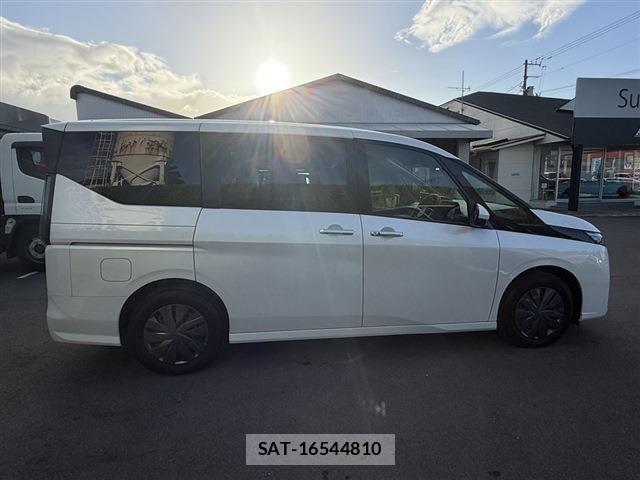 Nissan SERENA 2023-07 8362008-3
