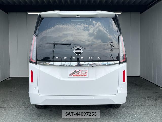 Nissan SERENA 2024-05 8362025-11