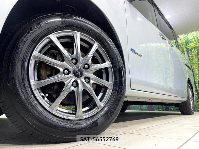 Nissan SERENA 2014-09 8362398-13