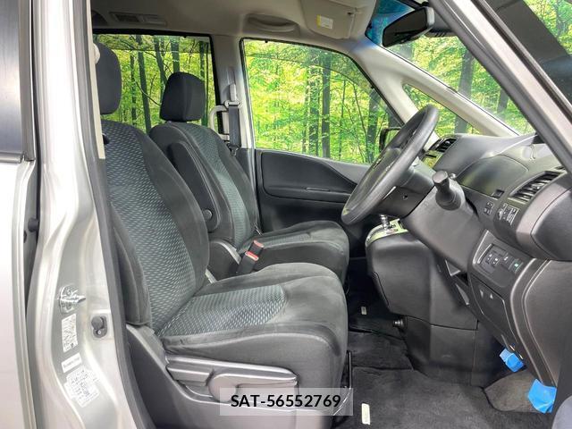 Nissan SERENA 2014-09 8362398-7