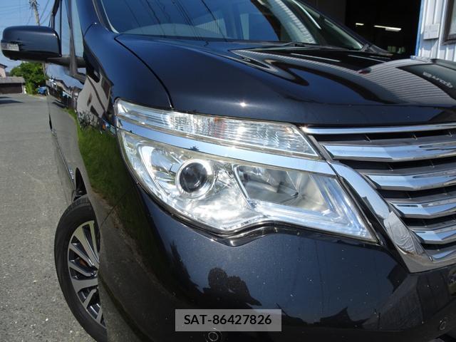 Nissan SERENA 2014-10 8362500-11