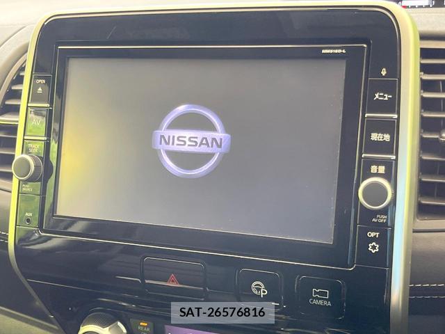 Nissan SERENA 2018-07 8362552-3